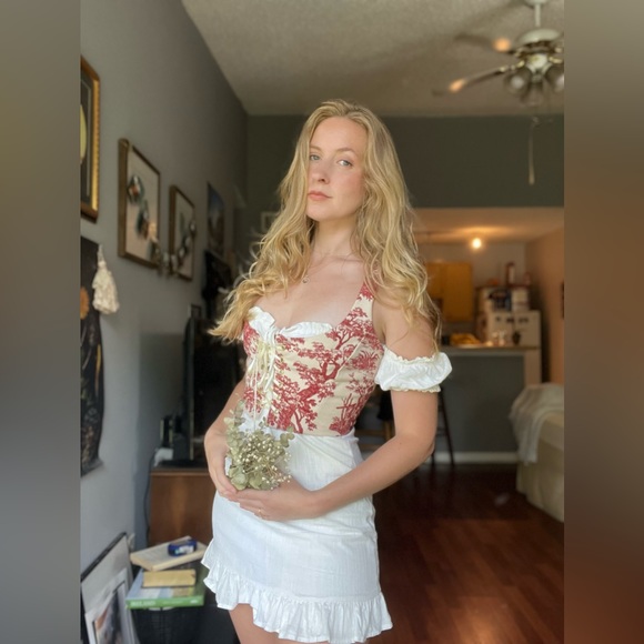 Red Toile Corset - Picture 3 of 3